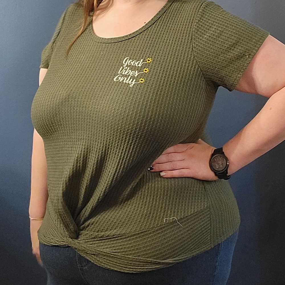 2x good vibes only shirt